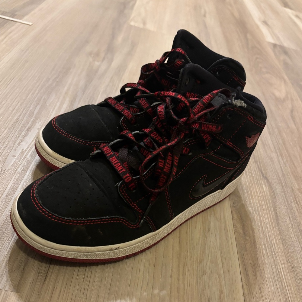 Jordan Kids Black and Red Sneakers
